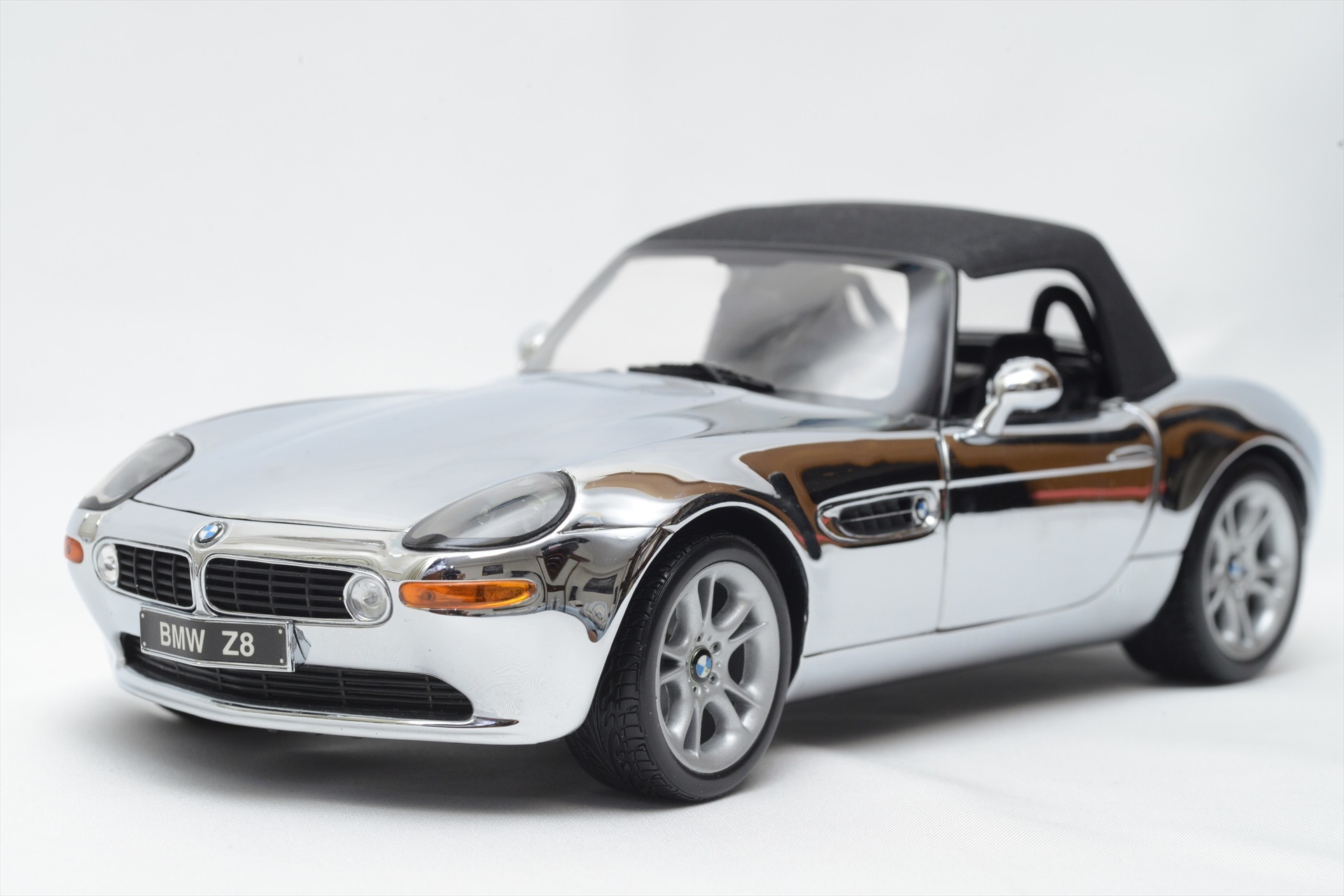 送料込】 BMW Z8 ecousarecycling.com