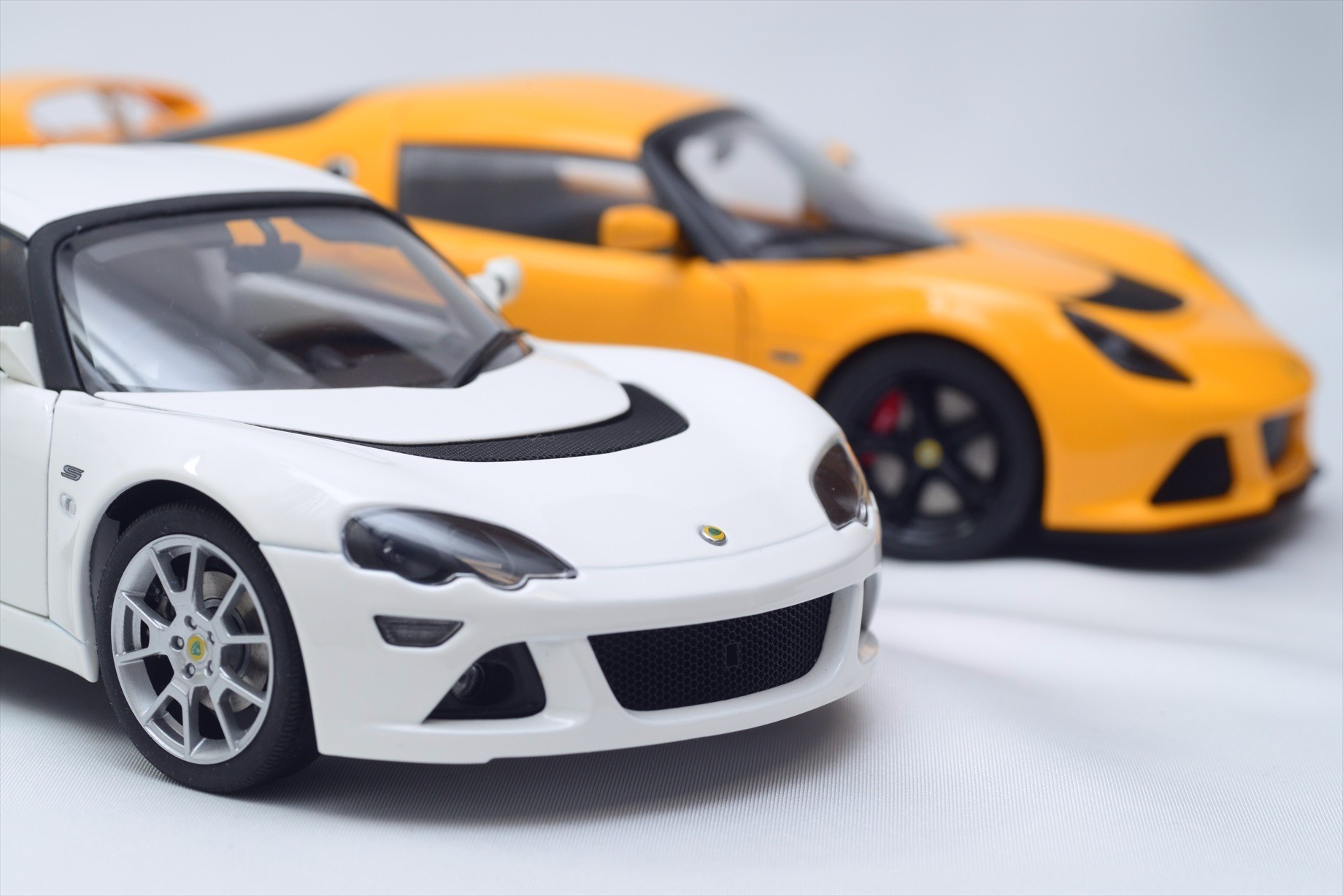 AUTOart 1/18 ロータスエキシージ シリーズ3 ②: 銀の備忘録 AUTOart 1/18 ロータスエキシージ シリーズ3 ②: 銀の備忘録