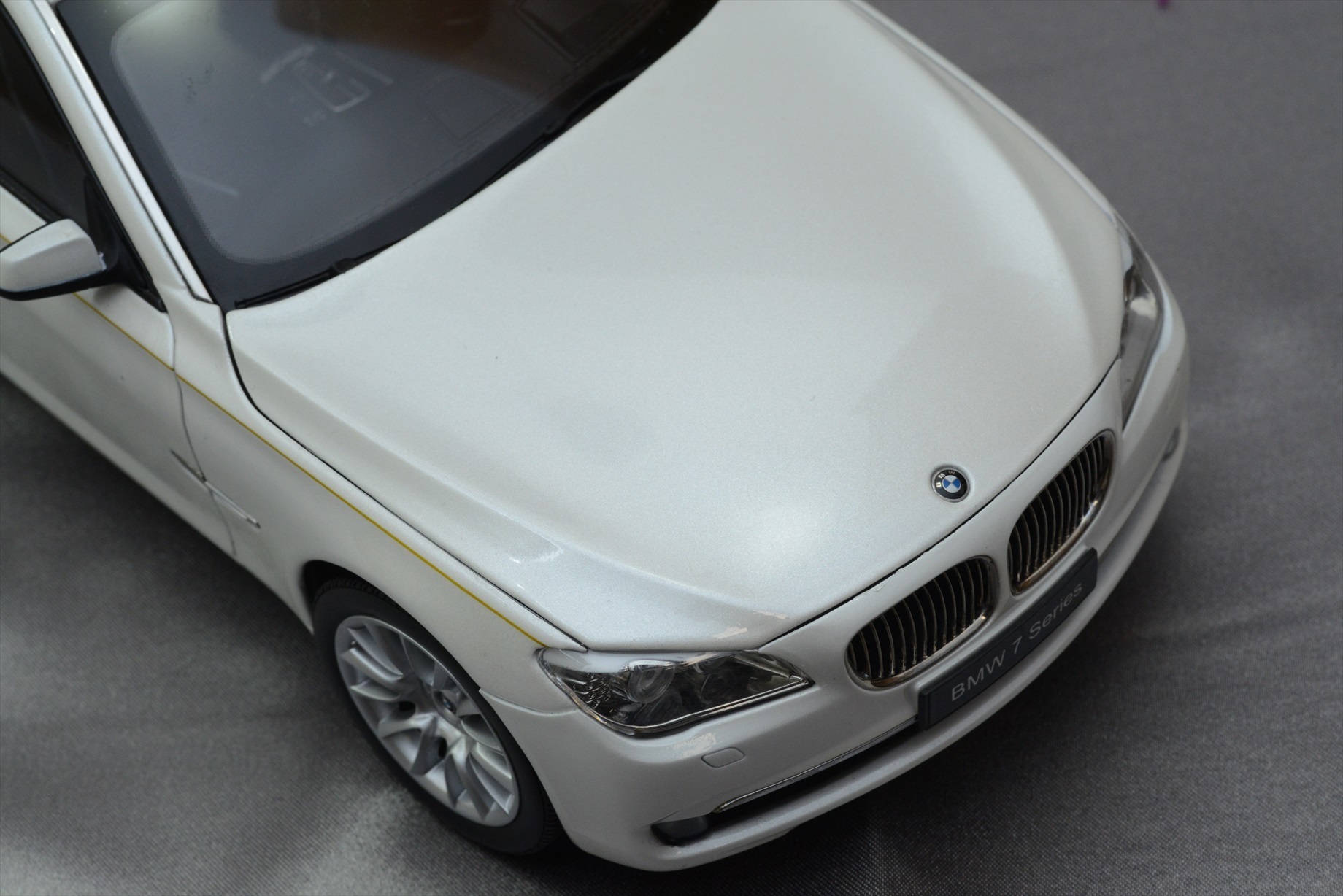 京商 1/18 BMW 760Li(F02): 銀の備忘録 京商 1/18 BMW 760Li(F02): 銀の備忘録